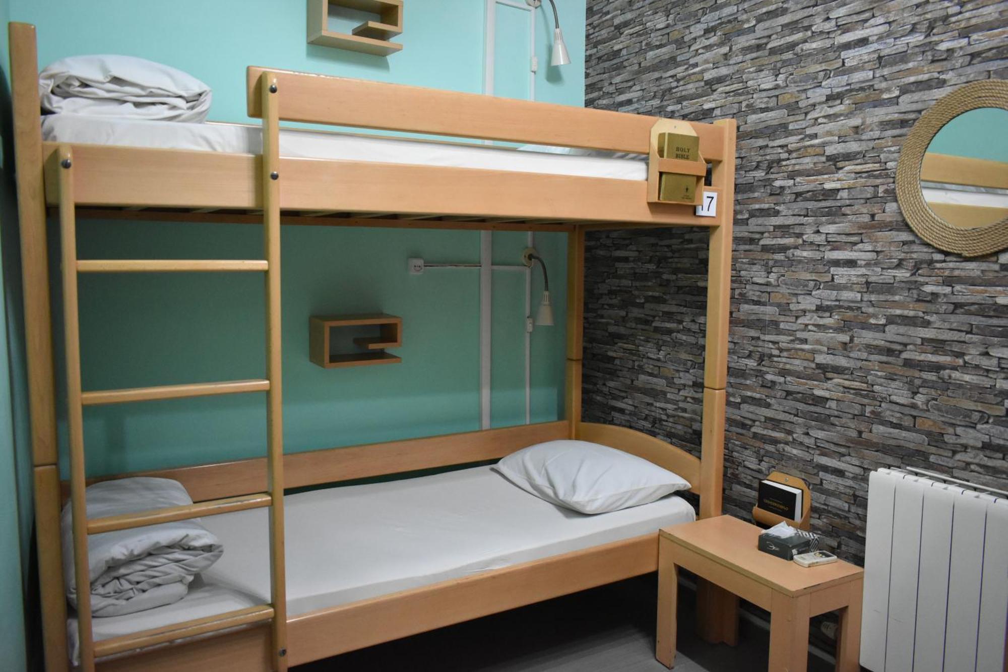 Envoy Hostel & Tours 예레반 외부 사진