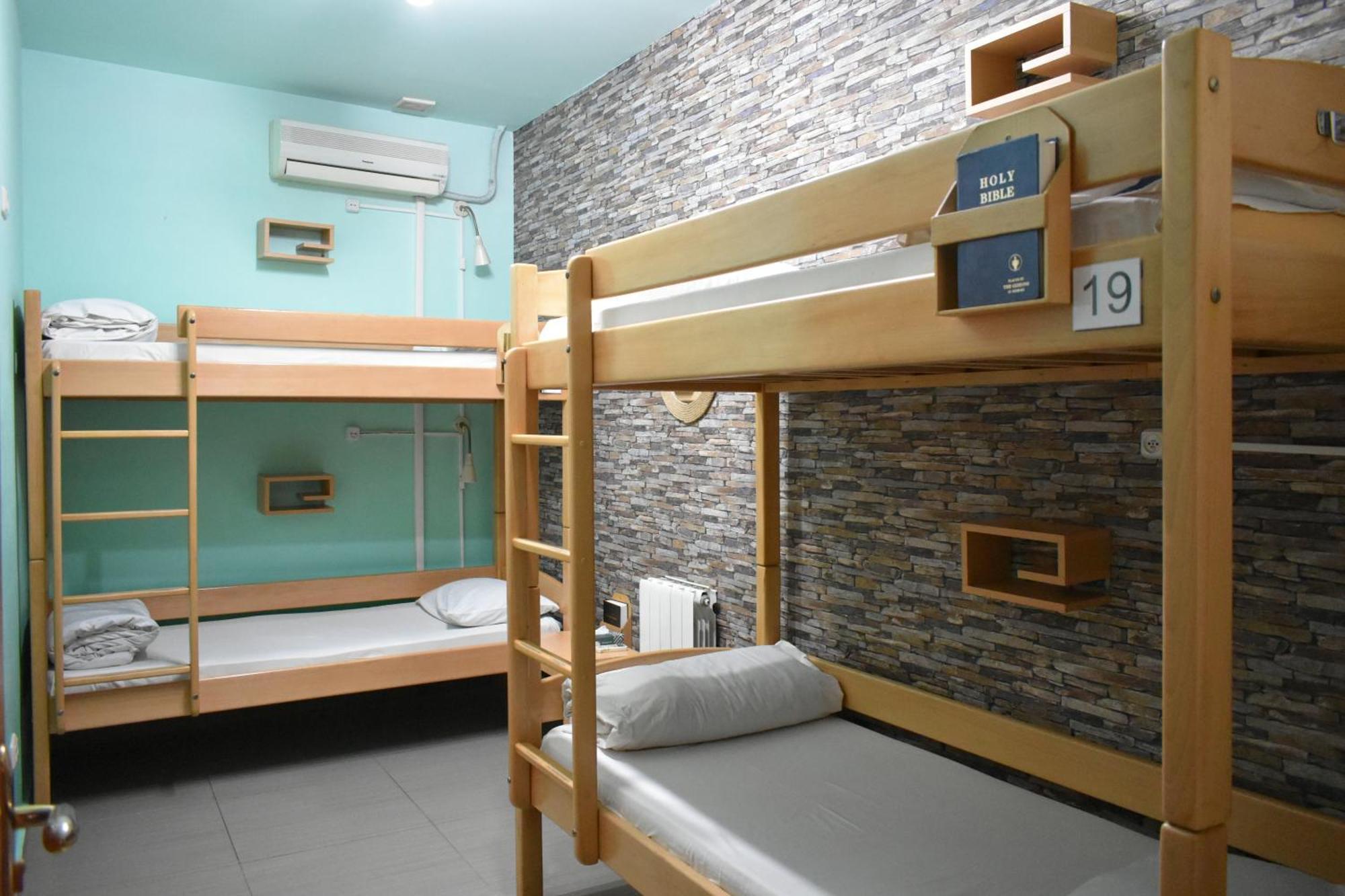 Envoy Hostel & Tours 예레반 외부 사진