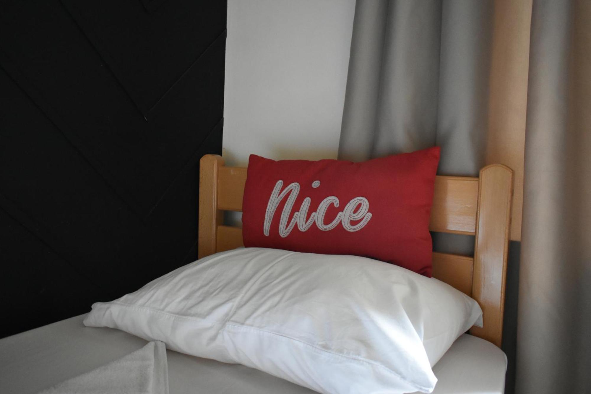 Envoy Hostel & Tours 예레반 외부 사진