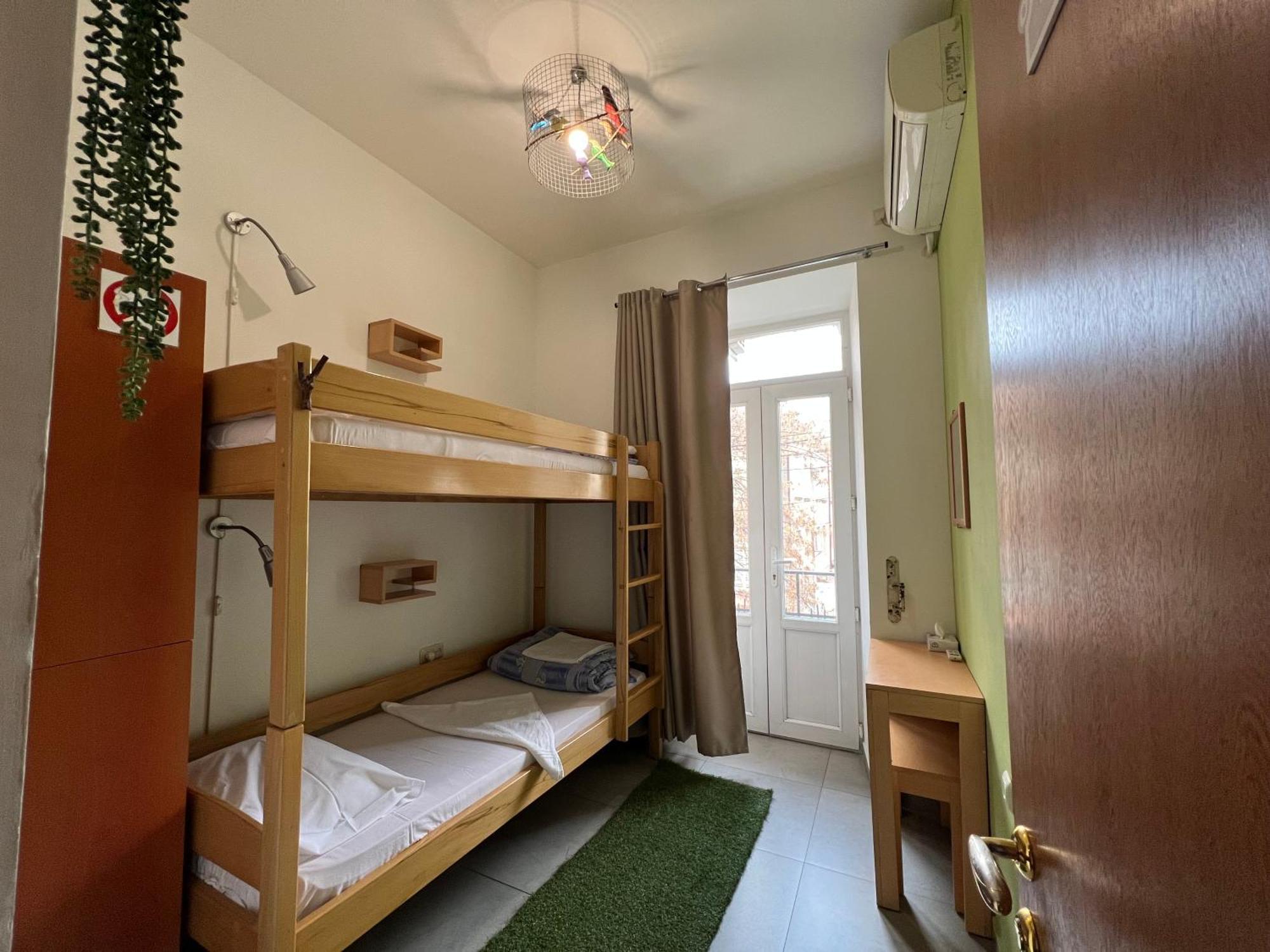 Envoy Hostel & Tours 예레반 외부 사진
