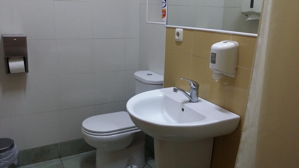 Envoy Hostel & Tours 예레반 외부 사진