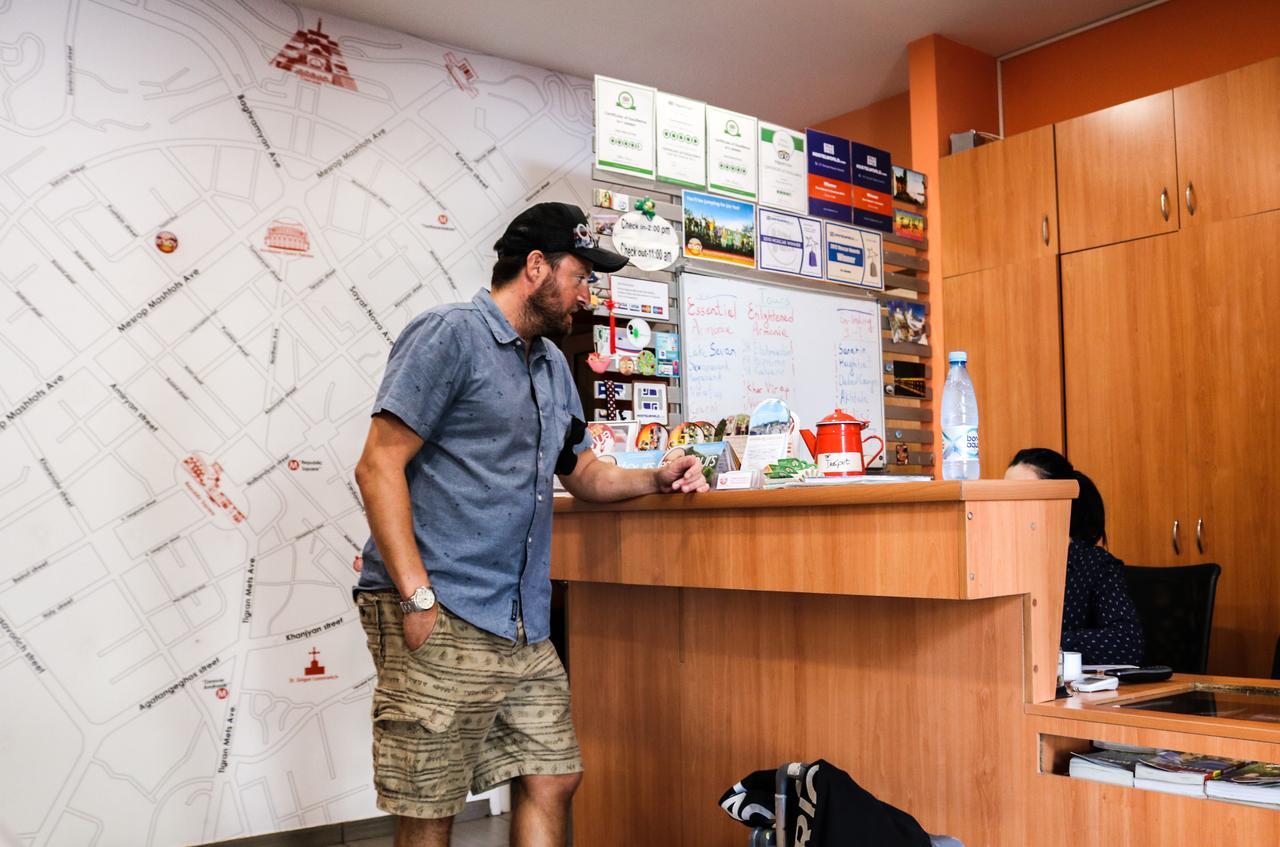Envoy Hostel & Tours 예레반 외부 사진